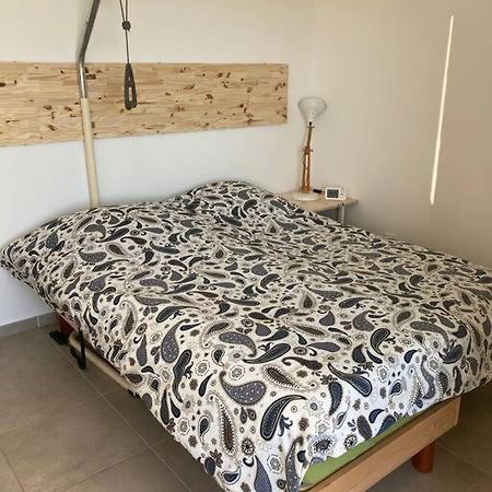 Appartement Rdc Avec Parking Prive La Fare-les-Oliviers 외부 사진