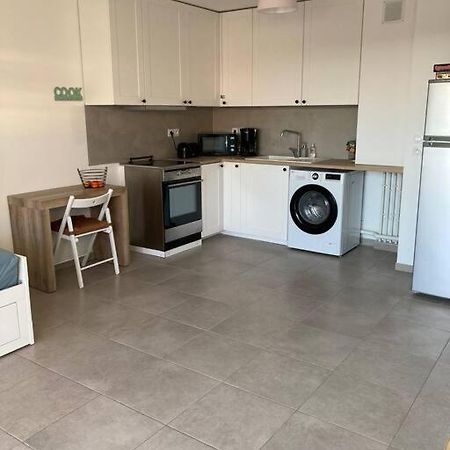 Appartement Rdc Avec Parking Prive La Fare-les-Oliviers 외부 사진